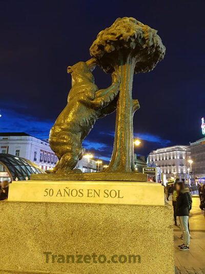 Statue of the Bear and the Strawberry Tree, Puerta del Sol. at Gran Vía. Madrid-Spain