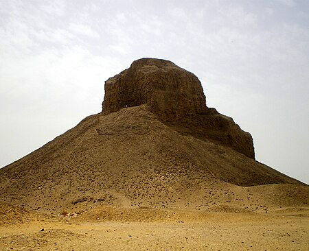 Black_Pyramid_of_Amenemhat_III-Egypt